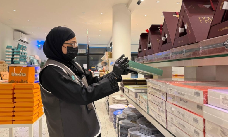 جهود بلدية القطيف: إزالة المخلفات وزراعة 73 ألف شجرة