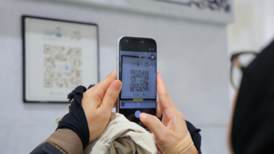 الخدمات الرقمية بالمسجد الحرام: تقنية QR لخدمة المعتمرين