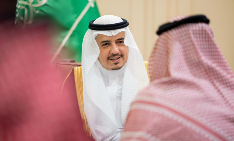 رئيس ديوان المظالم يوجه بسرعة إنجاز طلبات المستفيدين