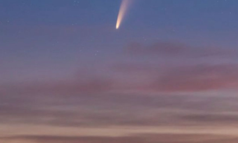 رصد مذنب PANSTARRS بالعين المجردة في أبريل: دليل شامل