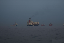 إيران تقيد الملاحة في مضيق هرمز: 15 سفينة يومياً فقط