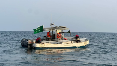 إنقاذ مقيمين تعطل قاربهم في مكة: جهود حرس الحدود السعودي