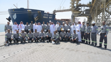 وزير الصناعة يتفقد ميناء رأس الخير ومنشآت معادن للتعدين