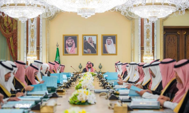 مجلس الوزراء يدين هجمات المسيرات ويثمن كفاءة منظومة الطاقة