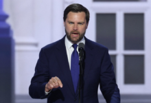 محادثات أمريكا وإيران: فانس يؤكد تماسك وقف إطلاق النار