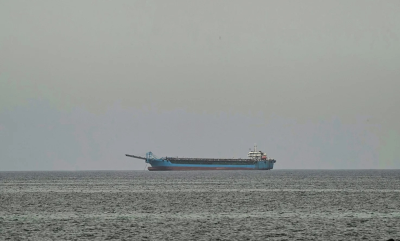 حصار بحري أمريكي: تغيير مسار 10 سفن إيرانية وتصاعد التوتر