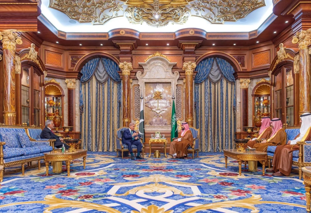 ولي العهد يلتقي رئيس وزراء جمهورية باكستان الإسلامية - واس