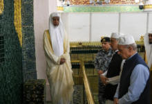 رئيس وزراء باكستان يزور المسجد النبوي ويلتقي ولي العهد