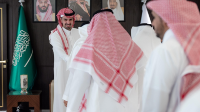 أمين منطقة الرياض يكرّم منظمي مجلس التخطيط العالمي للمدن