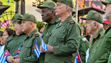 الرئيس الكوبي يعلن الاستعداد لمواجهة هجوم أمريكي محتمل