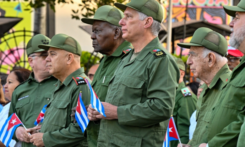 الرئيس الكوبي يعلن الاستعداد لمواجهة هجوم أمريكي محتمل