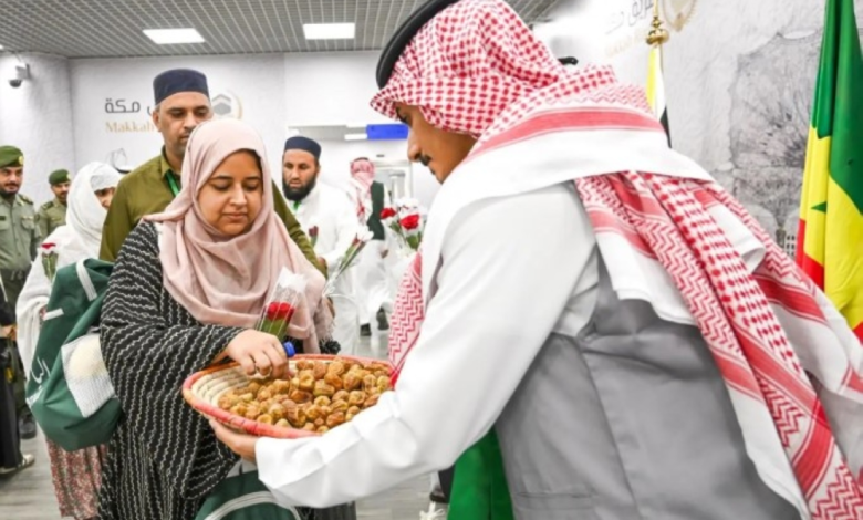 وصول 30 رحلة: بدء توافد ضيوف الرحمن لأداء مناسك الحج