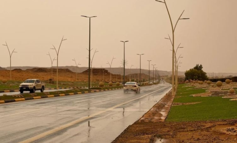 أمطار غزيرة وعواصف رعدية تضرب منطقتي الجوف والباحة