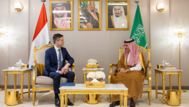وزير الخارجية السعودي والهولندي يبحثان أمن الممرات المائية