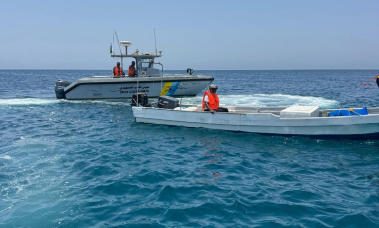 ضبط مخالفين للائحة الأنشطة البحرية بجدة وحماية السواحل