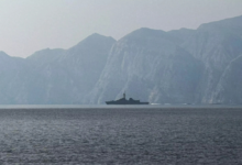 تصعيد أمريكي إيراني في مضيق هرمز يهدد إمدادات النفط العالمية