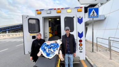 وصول التوأم الملتصق المغربي سجى وضحى إلى الرياض للدراسة