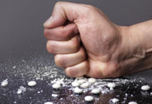 قانون خليجي موحد لمكافحة المخدرات: علاج سري ومصادرة أموال