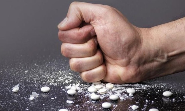 قانون خليجي موحد لمكافحة المخدرات: علاج سري ومصادرة أموال