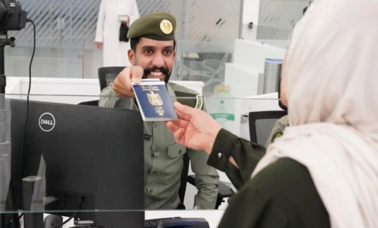 السعودية تستقبل طلائع الحجاج العراقيين عبر منفذ جديدة عرعر