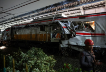 حادث قطار جاكرتا: قتلى وتساؤلات حول سلامة السكك الحديدية
