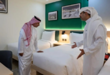 وزير السياحة يتفقد استعدادات الحج وجاهزية فنادق مكة