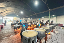 مركز الملك سلمان يوزع وجبات ساخنة ضمن مساعدات غزة