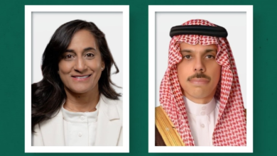 وزير الخارجية السعودي يبحث مع نظيرته الكندية مستجدات المنطقة