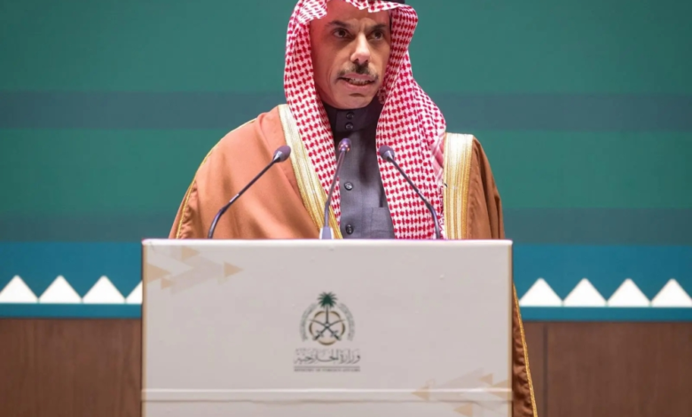 وزير الخارجية السعودي والكويتي يبحثان التنسيق الإقليمي