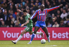 ريمونتادا كريستال بالاس تسقط نيوكاسل في الدوري الإنجليزي