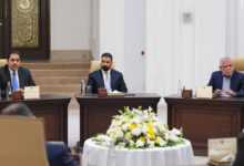قصة رشق بوش بالحذاء: تحليل ابتسامة الرئيس الأمريكي