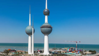 الكويت تحبط تسللاً بحرياً وتضبط 4 متسللين بمياهها