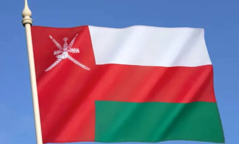 هجوم بخاء عُمان: إصابتان وتداعيات أمنية في مضيق هرمز