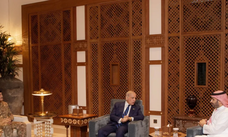 السعودية تدعم باكستان لخفض التصعيد وتثبيت الاستقرار
