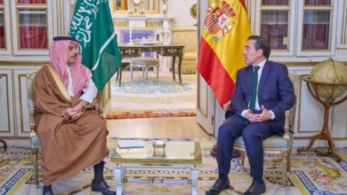 السعودية تطالب بضمان أمن الملاحة في مضيق هرمز