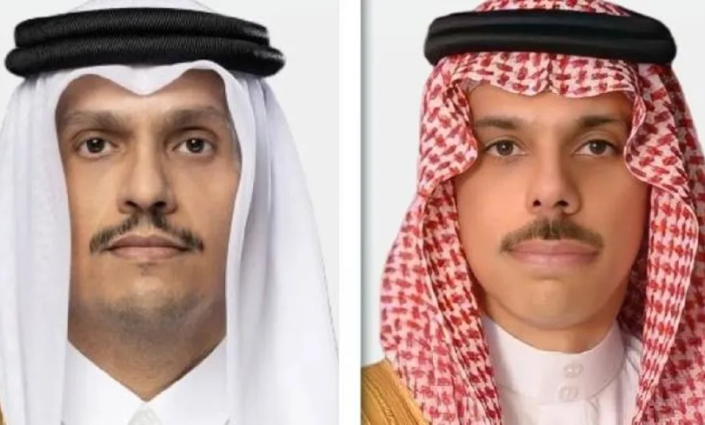 وزيرا خارجية السعودية وقطر يبحثان مستجدات أوضاع المنطقة