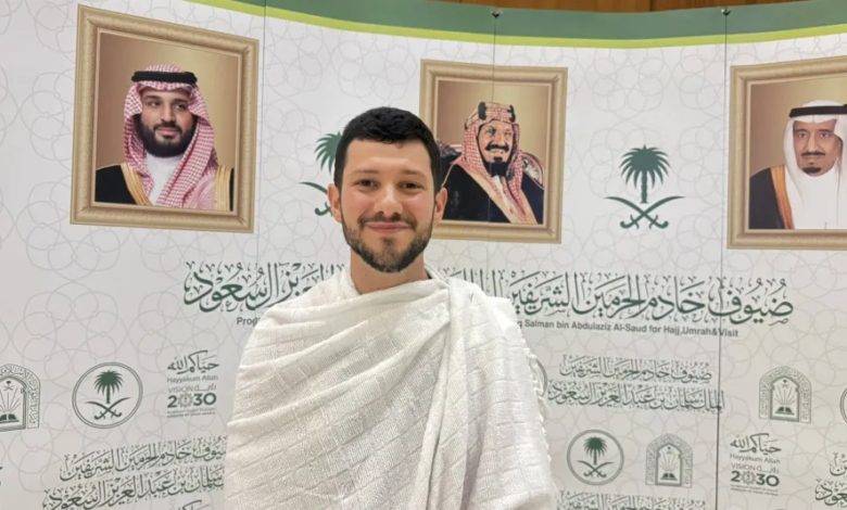 حكاية حاجَّين جمعتهما التلبية: سحر الأذان وهداية القرآن