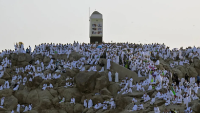 الحجاج ينفرون لمزدلفة بعد عرفة: إتمام مناسك الحج