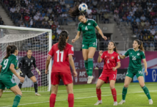 الضربات الرأسية وخطر الارتجاج: دراسة تحذر لاعبات كرة القدم