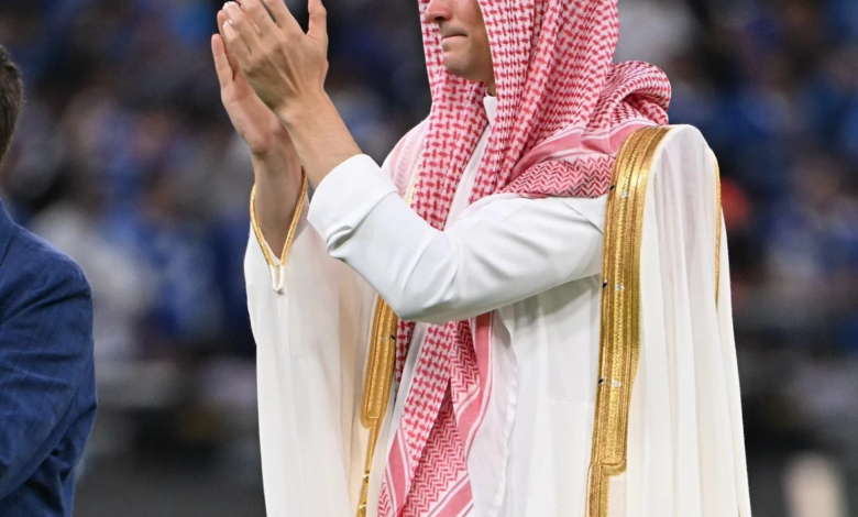 البشت السعودي ورسالة المستثمر الأمريكي في نهائي الكأس
