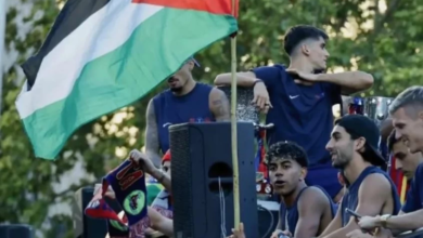 بيدرو سانشيز يدافع عن لامين يامال بعد هجوم إسرائيلي