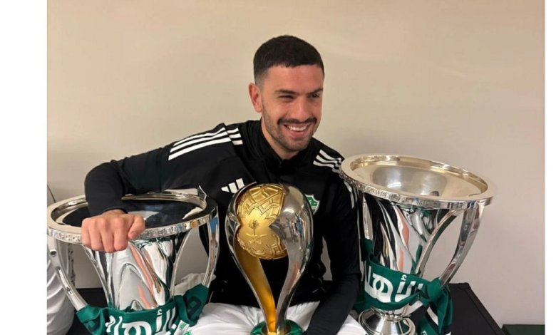 ديميرال يستفز جماهير النصر بصورة الكؤوس بعد الخسارة