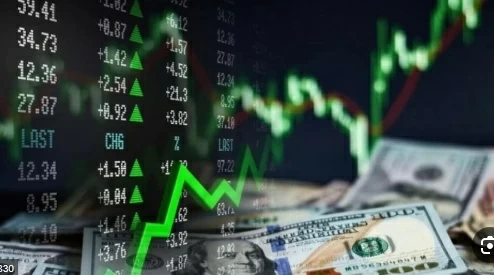 صناديق الاستثمار ترفع مخصصات الأسهم 50% بدعم الذكاء الاصطناعي