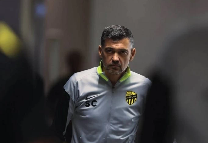 تفاصيل إقالة كونسيساو من نادي الاتحاد وأزمة بلانيس