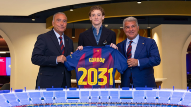 برشلونة يضم أنتوني غوردون رسمياً: تفاصيل الصفقة وتأثيرها