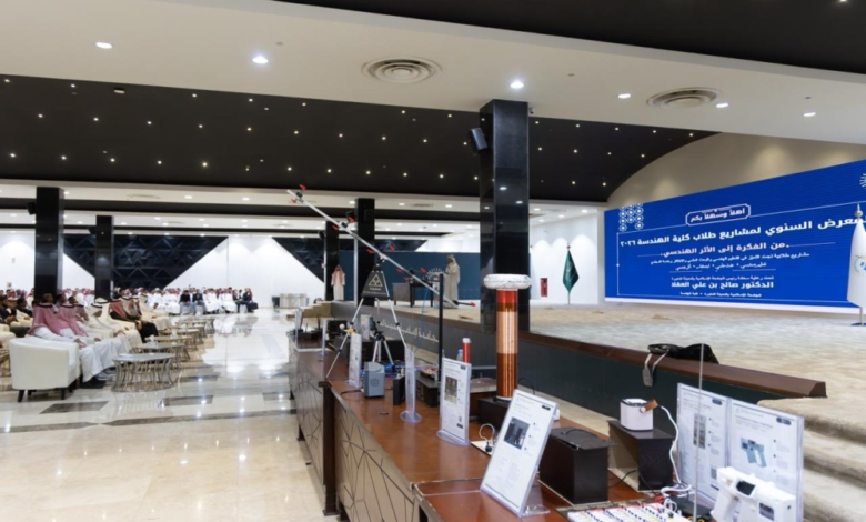كلية الهندسة بالجامعة الإسلامية تستعرض 100 مشروع ابتكاري
