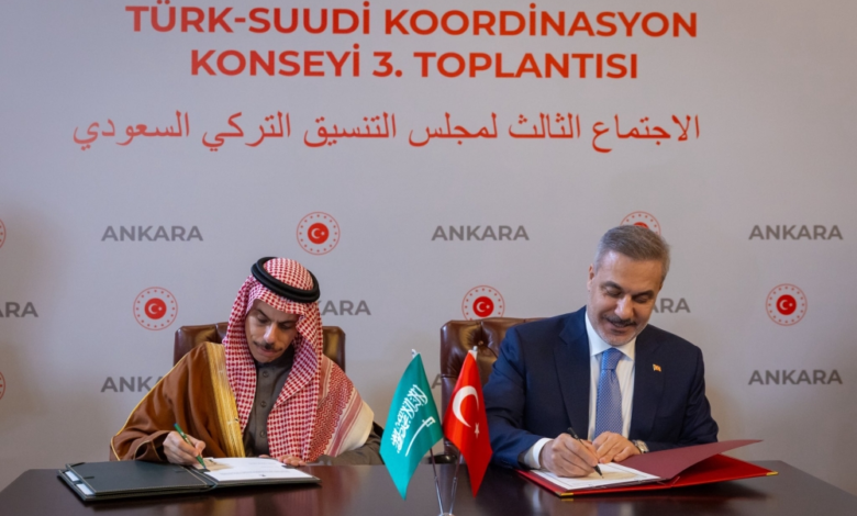 السعودية وتركيا: اتفاقية إعفاء دبلوماسي تعمق العلاقات الاستراتيجية
