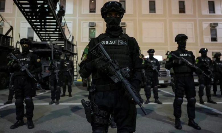 Five people were arrested for violating Hajj regulations and attempting to enter Mecca without a permit
