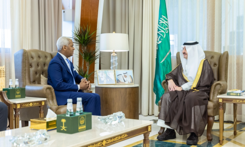 أمير الشرقية يستقبل سفير الدومينيكان لتعزيز التعاون