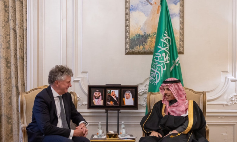 Saudi Arabia and Britain reaffirm the security of the Strait of Hormuz and freedom of navigation